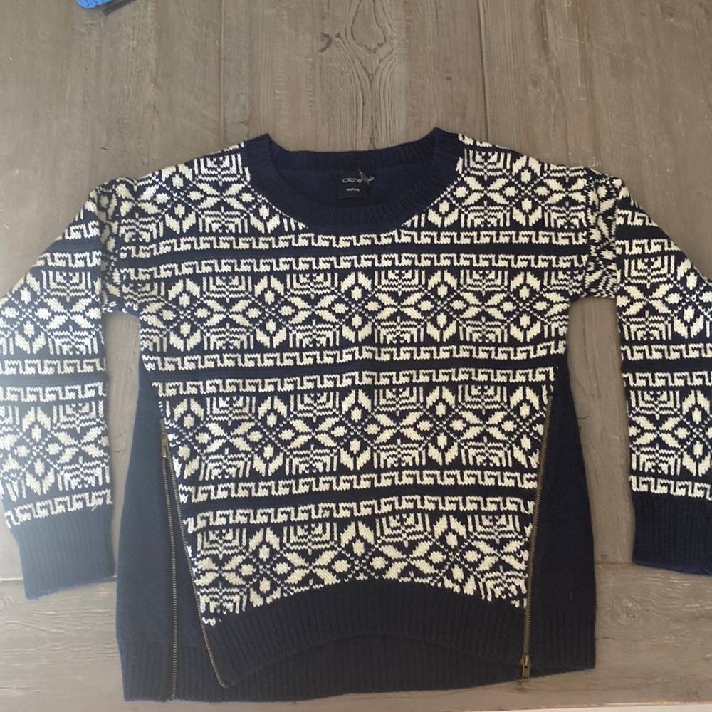 Navy,white sweater